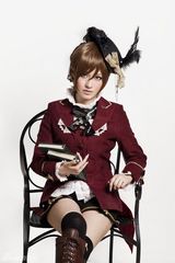 组图：琳琳颠覆甜美形象 变身帅气魔术师