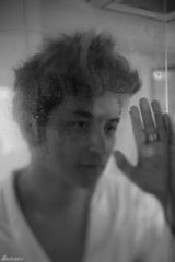组图：吉杰新专辑浴室照 创作解开与父亲的心结 