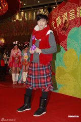 组图：古巨基否认已婚 恭喜李嘉欣诞下麟儿