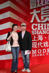 高清组图：戏剧明星现身“壹戏剧大赏2011”红毯