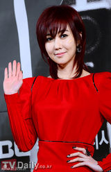 组图：崔江熙朱元宣传《7级公务员》金敏瑞带伤