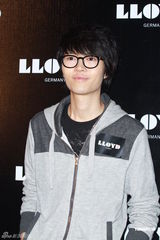 组图：郭富城先赴金鸡后罗马 电影个唱忙不停 