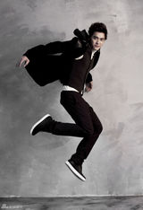 高清组图：李易峰化身滞空高手 时尚动感显活力