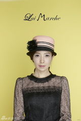 组图：韩国演员尹世雅代言帽子 裸香肩秀性感