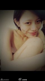 组图：曝汪峰旧爱名模照片 曾为其生育一女