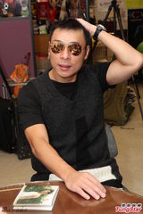 组图：许志安求婚要有惊喜 郑秀文独爱肌肉安仔