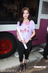 组图：《紫禁惊雷》香港宣传 马浚伟短裤出巡