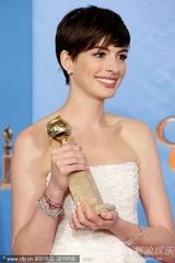 组图：安妮海瑟薇凭《悲惨》获电影最佳女配