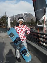 组图：陆毅鲍蕾赴意度假 极限运动浪漫初体验