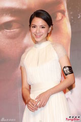 组图：《逃出生天3D>》首映 青云古仔有默契