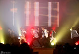 高清组图：韩组合2PM歌迷会互动 帅气秀劲歌热舞