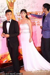 组图：金鹰电视艺术节闭幕红毯众星齐聚