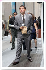 组图：莱昂纳多现身《华尔街之狼》片场