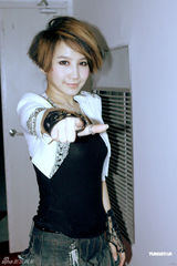 高清图：艾梦萌称不会整容 被问王贝称其“太要脸”