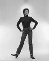 组图：惠特尼珍贵年轻照曝光 笑容灿烂展青春活力