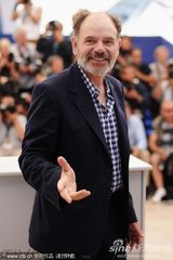 高清：《勒阿弗尔》见面会 老影后卡蒂红裙耀眼