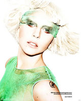 组图：Lady Gaga登英国版《ELLE》开年刊封面