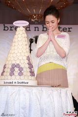 组图：阿娇(钟欣桐)长裙优雅 蔡卓妍清凉秀美腿