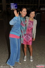 组图：患癌司马燕赴荷兰再办婚礼 夫子送惊喜