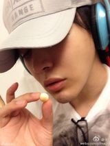 组图：魔术师Yif生活照大盘点 网友围观称娇媚