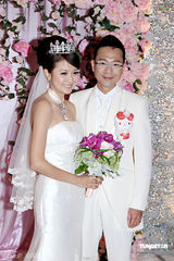 高清：陈国邦迎娶罗敏庄现场洒泪 众无线艺人道贺