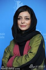 高清：《内达和西敏》亮相 莱拉-哈塔米黑衣玩神秘