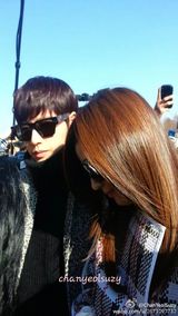 组图：全智贤皮肤超好！群演近距离拍下千颂伊