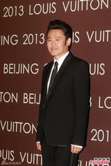 组图：刘嘉玲睡袍装秀美胸 孙俪否认百万片酬