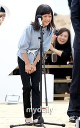 组图：元彬金赛纶出席《大叔》釜山见面会