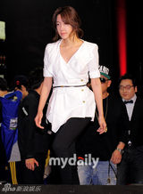 组图：韩星李智雅参加游戏发售纪念活动