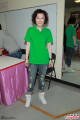 组图：TVB300艺人大合影 黄宗泽胡杏儿零交流