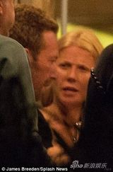 组图：格温妮丝与酷玩前夫聚餐 离婚仍如胶似漆