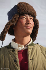 组图：《狼图腾》首曝人物造型 冯绍峰窦骁受伤