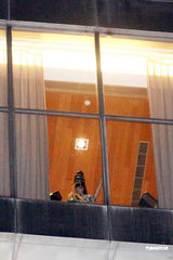 组图：Lady gaga抵台低调亲民 为等候粉丝订汉堡