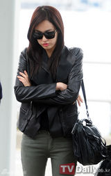 组图：韩团AfterSchool与Davichi赴智利公演