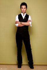 组图：张晓龙优雅质感写真曝光