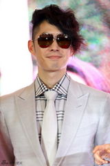 组图：电影《闺蜜》发布会 分享闺蜜亲密话题