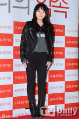 组图：神起允浩张赫助阵《另一个约定》VIP试映