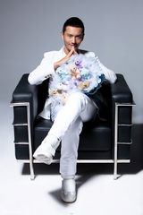 高清图：黄晓明全新魅惑写真 展现天使与撒旦双面