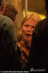 组图：格温妮丝与酷玩前夫聚餐 离婚仍如胶似漆