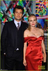 组图：37岁女星黛安-克鲁格现身大秀性感胸围