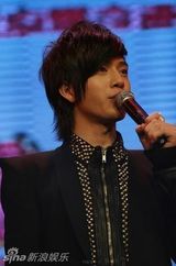 幻灯图集：《全城热恋》首映庆典 四美女争奇斗艳