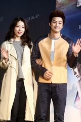 组图：《特种2》在韩首映 阿娇携男友正式亮相