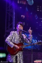 组图：陶喆个唱致敬梅艳芳 两人曾因音乐结缘