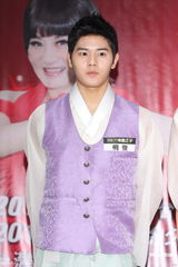 组图：Wonder Girls西野加奈亮相台视除夕节目