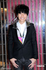 高清：众歌手跨年忙不停 阿Sa(蔡卓妍)陪市民倒数迎2010