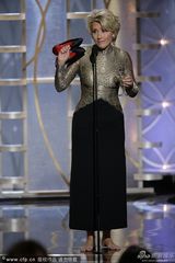 组图：71届金球奖揭晓 莱昂纳多首获喜剧类影帝