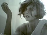 幻灯图集：妮可-基德曼登《Vogue》 黑白照优雅