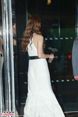 组图：晶刚香港婚礼 徐子淇与老公李家诚亮相