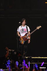 组图：五月天跨年夜开唱 陪歌迷倒数掀翻小巨蛋